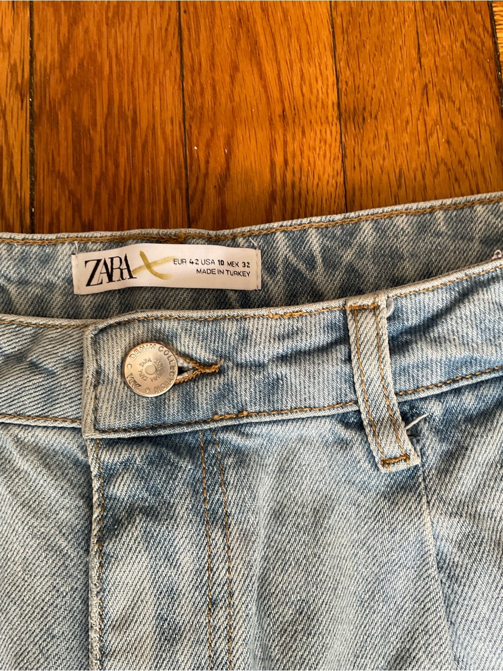 Zara Women’s Light Wash Balloon Barrel Jeans Size USA 10 EUR 42 - Picture 2 of 8